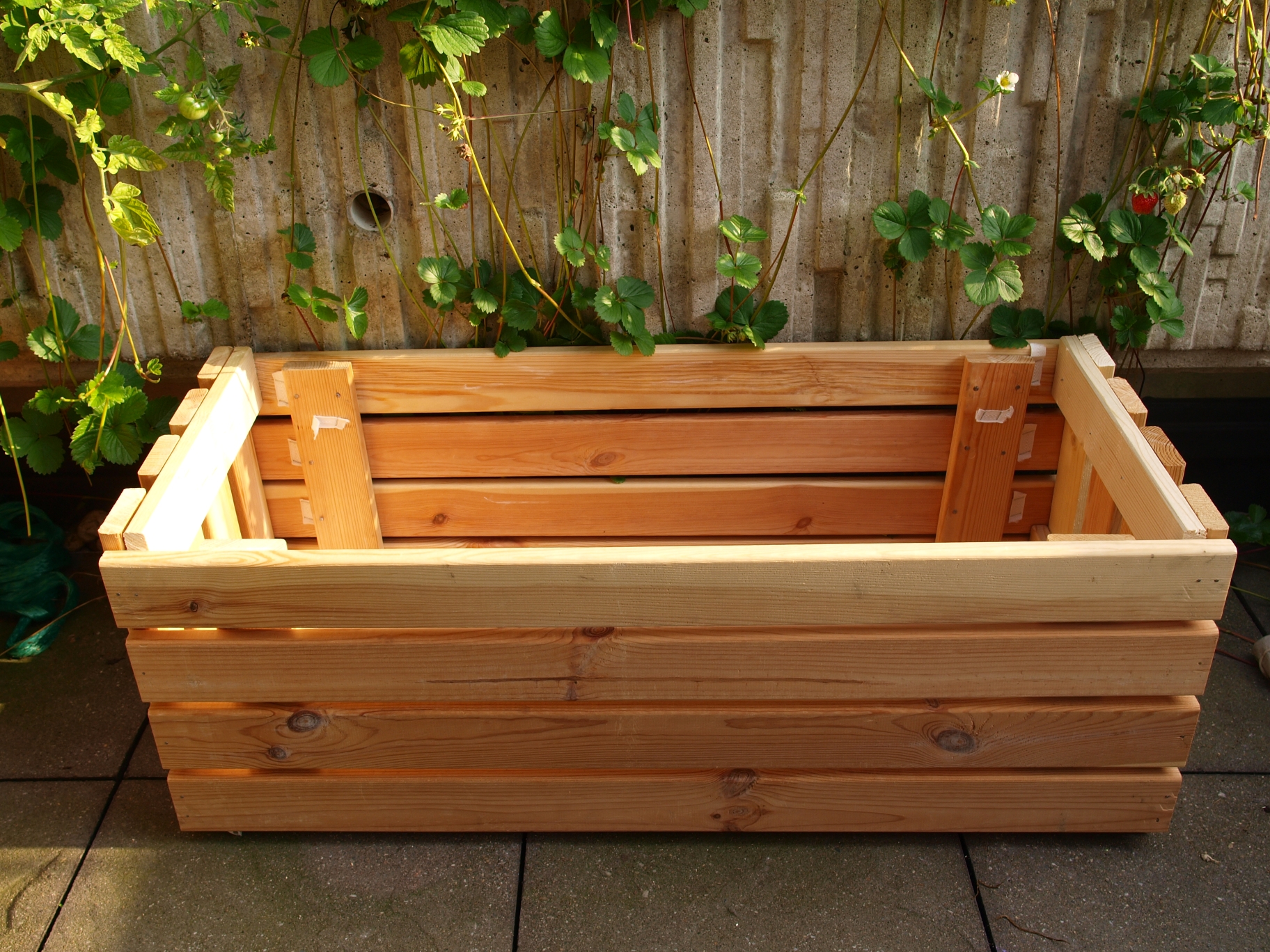 Upcycle: Making a Planter From Bed Frame Slats « The ...